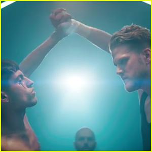 Superfruit Takes on Fight Night in 'Future Friends' Music Video - Watch Now!