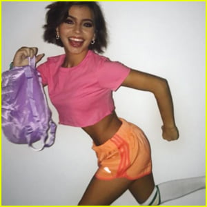 Isabela Moner Just Proved She Needs to Star in the 'Dora the Explorer' Movie!