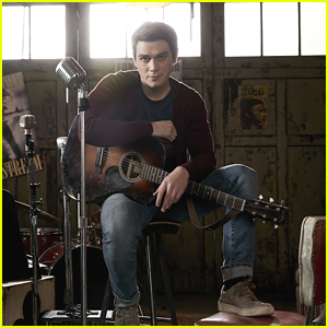 KJ Apa Had to 'Unlearn' His Musical Skills For 'Riverdale'