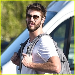 Liam Hemsworth Flaunts His Biceps on Set
