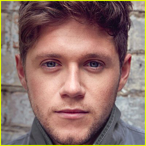 Niall Horan Debuts New Song 'Mirrors' in Documentary Clip (Video)
