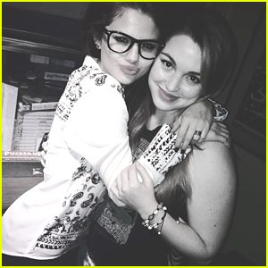 Selena Gomez & Jennifer Stone Are Still Great Friends