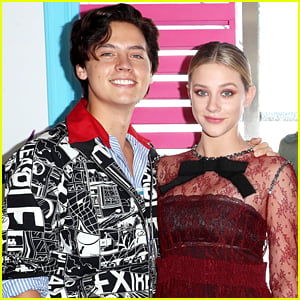 Fans Caught A Moment Between Cole Sprouse & Lili Reinhart on 'The Tonight Show' Last Night