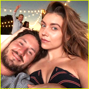 Derek Hough Hilariously Photo Bombs Jenna Johnson & Val Chmerkovskiy's Pic During Cabo Couples Trip
