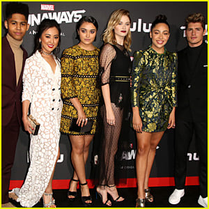 Gregg Sulkin Joins 'Runaways' Co-Stars at L.A. Premiere!