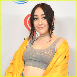 Noah Cyrus Celebrates & Thanks Fans For First Year of Music