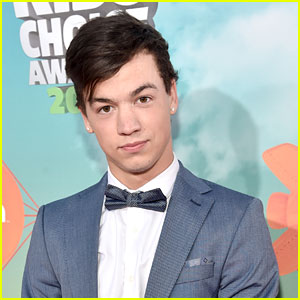 Taylor Caniff Shares Throwback Shirtless Photo with Cameron Dallas & Shawn Mendes