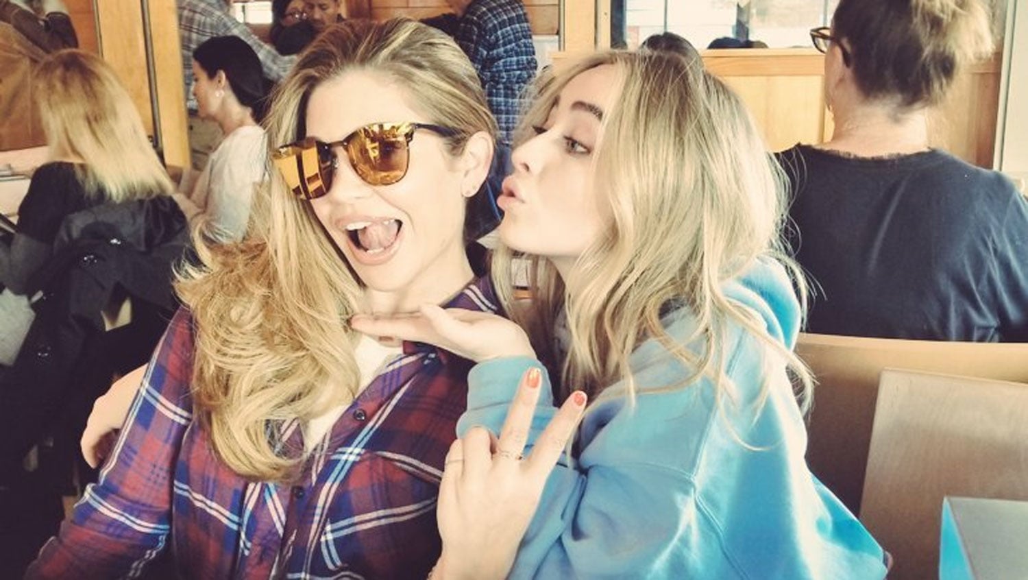 Sabrina Carpenter Blows a Kiss to ‘Girl Meets World’ Co-Star Danielle Fishel in Cute New Pic