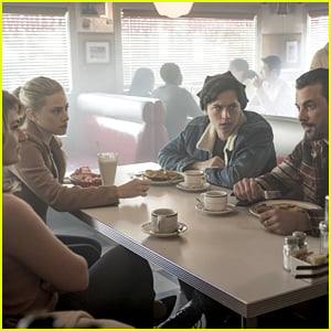 Veronica & Archie Takeover Betty & Jughead's Black Hood Investigation on 'Riverdale' Tonight