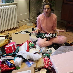 Zoella Does Huge Holiday PO Box Haul!