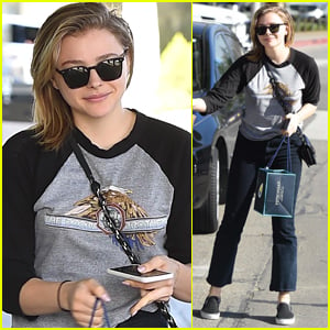 Chloe Moretz Hangs Out with Friends in Beverly Hills!