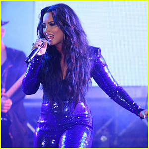 Demi Lovato Rocks Out in Miami on New Year's Eve!