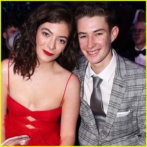 Lorde Brings Younger Brother Angelo to Grammys 2018!