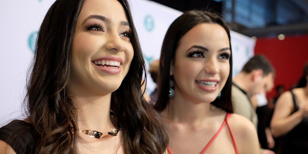 Veronica & Vanessa Merrell Both Hit 1 Million Followers on Instagram!
