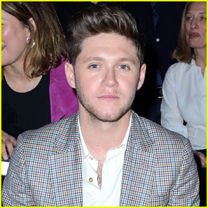 Niall Horan Dances It Out At Paul Smith Fashion Show
