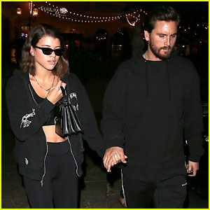 Sofia Richie & Scott Disick Holds Hands During Dinner Date