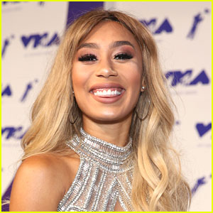 Eva Gutowski on YouTube Trends: Being a Leader Keeps You Places Longer