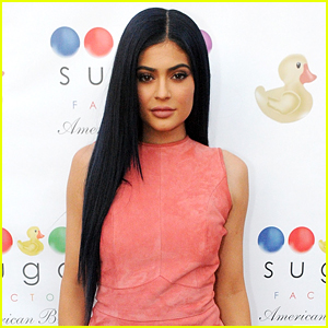 Kylie Jenner Shared A Baby Pic of Herself Just After Welcoming Her First Child