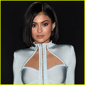 Kylie Jenner Shares Sweet Selfie For Valentine's Day!