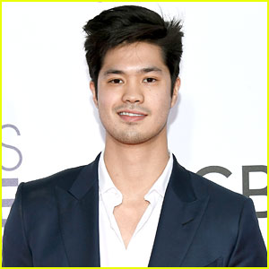 13 Reasons Why's Ross Butler Shows Off Ripped Shirtless Body In New Photo
