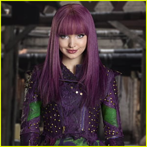 Dove Cameron Didn't Like This One Thing About Mal's Wig in 'Descendants 2'