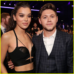 Hailee Steinfeld Sparks More Rumors After Wearing Niall Horan's Tour Tee