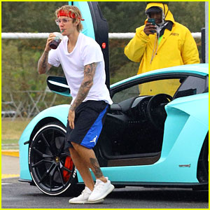 Justin Bieber Starts Dancing in the Middle of the Road - See Pics!
