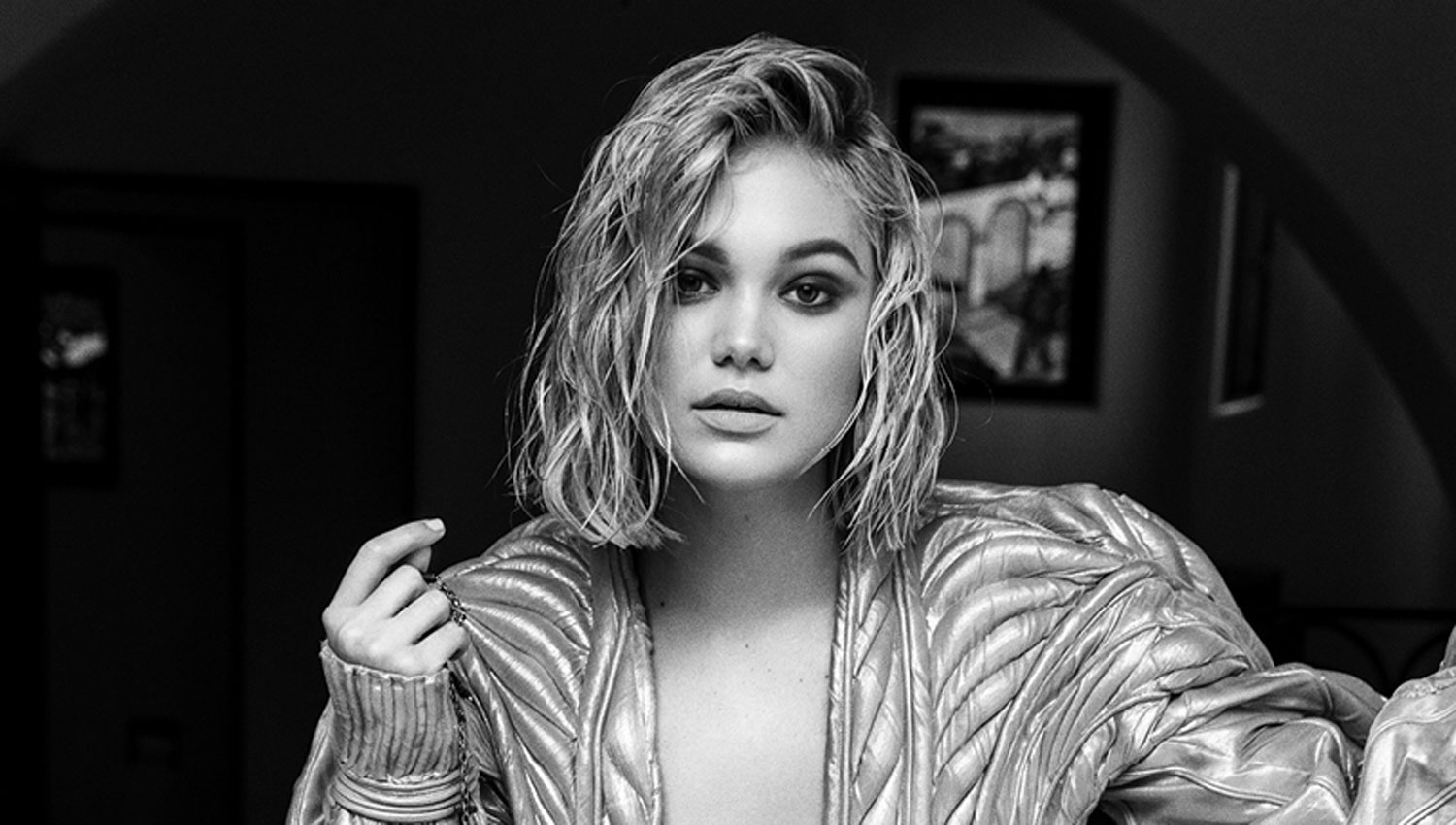 Olivia Holt Poses For Stunning ‘schon Magazine Shoot See The Pics