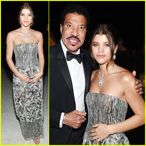 Sofia Richie Dazzles at Oscars 2018 After-Party With Dad Lionel