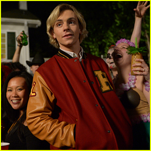 Here Are All The Theaters That Ross Lynch & Olivia Holt's New Movie 'Status Update' Will Be In