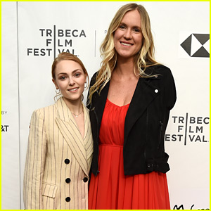 AnnaSophia Robb Has 'Soul Surfer' Reunion at Tribeca Film Festival with Bethany Hamilton!