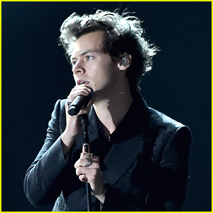 Harry Styles Dedicates 'Just A Little Bit of Your Heart' Performance To Manchester During Concert