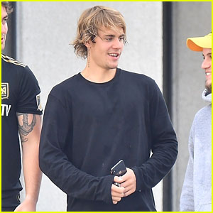 Justin Bieber Grabs Breakfast With His Buddies After Their Workout