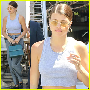 Sofia Richie Steps Out Solo for Lunch With Friends