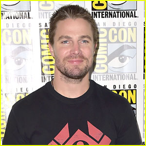 Stephen Amell Says 'Arrow' & 'Black Lightning' Are 'Probably Gonna Cross Over'