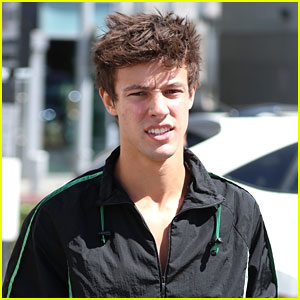 Cameron Dallas Visits Getty Museum with Friends During Memorial Day Weekend