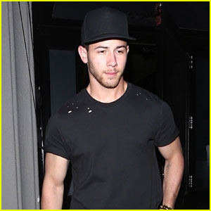Nick Jonas Shows Off His Bicep Muscles For Friday Night Dinner