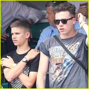Brooklyn Beckham & Brother Romeo Catch the French Open Final!