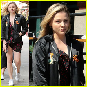 Chloe Moretz Keeps It Comfy & Chic While Strolling Around NYC!