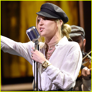 Miley Cyrus Hits the Stage at the AFI Tribute!