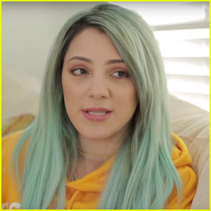 Niki DeMartino Opens Up About Struggling With an Eating Disorder (Video)