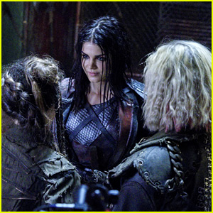 Octavia Gets A Fan in Madi on Tonight's New 'The 100'