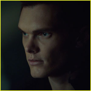 Luke Baines In 'Shadowhunters' - First Look!