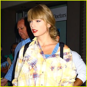 Taylor Swift Steps Out After a Day at the Recording Studio in NYC!