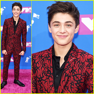 Asher Angel Rocks Red Suit For MTV VMAs 2018