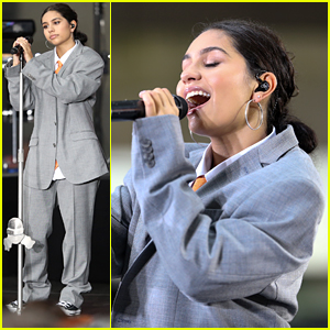 Alessia Cara Dishes On Why She Chose To Write Her New Album On Her Own