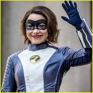 'The Flash' Reveals Nora West-Allen in Her XS Suit in First Pics From Season 5 Premiere