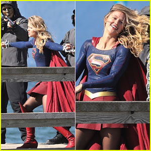 Melissa Benoist Gets Caught In Chains While Filming 'Supergirl' Scenes