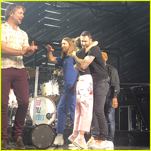 Millie Bobby Brown Surprises Crowd With a Performance at Maroon 5 Concert - Watch Now!