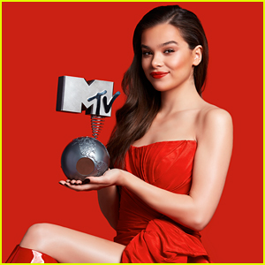 MTV EMAs 2018 Will Be Hosted by Hailee Steinfeld!
